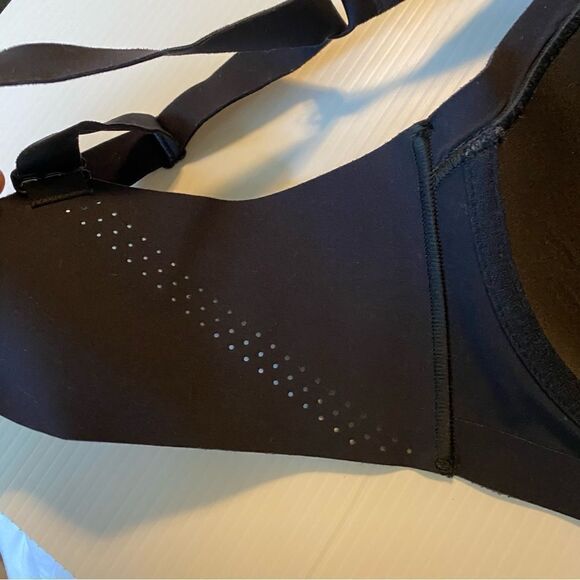 Brooks running Dare Underwire High impact Support Adjustable Sports Bra 32D - Picture 11 of 13